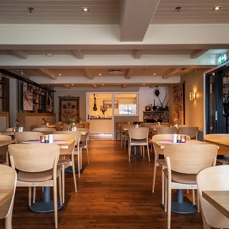 Vollan Gjestestue Hotel 4*