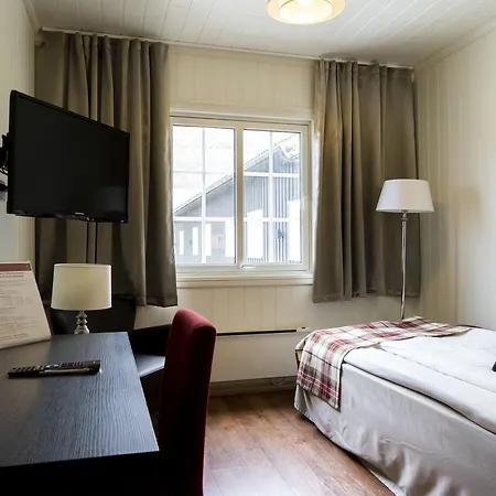 Vollan Gjestestue Hotel 4*
