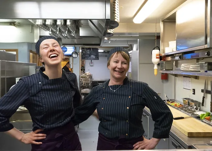 Vollan Gjestestue 4*