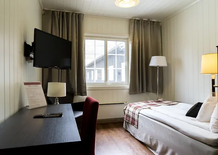 Vollan Gjestestue Hotel 4*