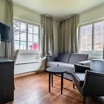 Vollan Gjestestue 4*